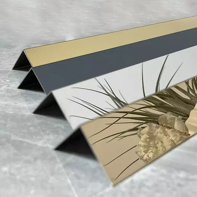 Prezzo buono Lo specchio dorato la L mattonelle della scala di forma sistema il profilo delle mattonelle del metallo di acciaio inossidabile in linea