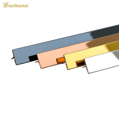 Disposizione delle mattonelle di acciaio inossidabile della striscia di bordo del confine di 0.55MM T per l'angolo