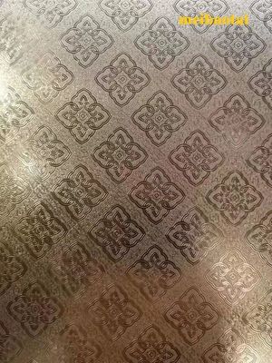 Lastra in acciaio inossidabile con finitura a specchio argentato incisa, spessore 1 mm, conforme allo standard DIN