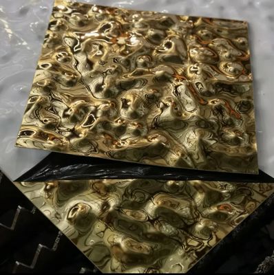 Finitura a specchio d'oro Piastra in acciaio inossidabile ondulato con spessore di 0,65 mm e colore PVD rivestito per pannelli murari decorativi