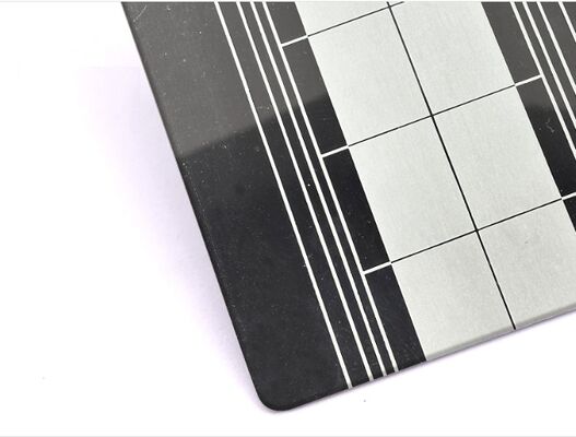 Foglio di acciaio inossidabile di grado 201 inciso con pellicola in PVC da 70 micron e dimensioni da 1219x3048 mm per applicazioni decorative