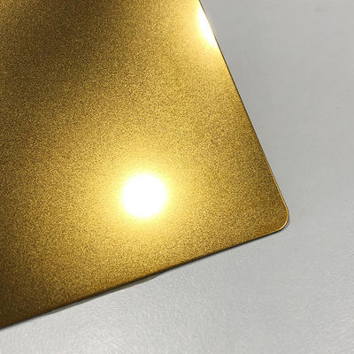 Foglio di acciaio inossidabile decorativo rivestito in colore oro PVD di larghezza 1000 mm e pellicola in PVC 7c