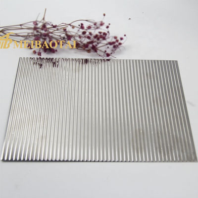 Prezzo buono Specchio d'argento di grado 201 lamiera in acciaio inossidabile in rilievo pannello decorativo da quattro piedi in linea