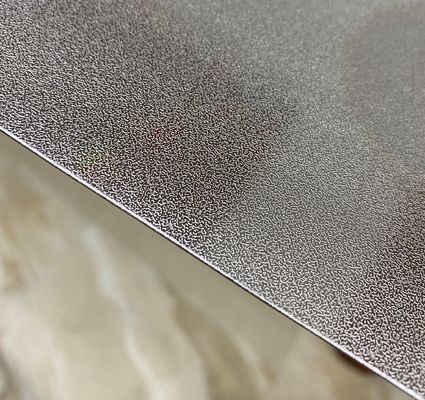 Prezzo buono Piatto impresso d'acciaio della decorazione dello strato di SS304 4*8ft 0.65mm Stainlesss in linea