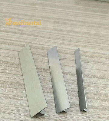Prezzo buono 304 in acciaio inossidabile T-Shaped Bullnose Tile Trim con superficie di linea di taglio e rivestimento in argento PVD in linea