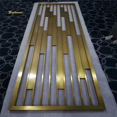 Prezzo buono PVD Golden Color 30mm Spessore Taglio Laser Acciaio Inox Divisorio Stanza Pannello Privacy Acciaio Decorativo in linea