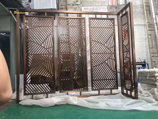 Prezzo buono Divisoria per interni in acciaio inossidabile 201 con finitura spazzolata, dimensioni personalizzate e divisorio in metallo con PVC laser in linea