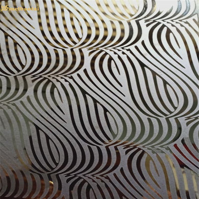 Lamiera in acciaio inossidabile 201 inciso da 4 piedi, grado 201, con pellicola in PVC da 70 micron per decorazione ascensori