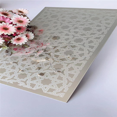 Lo specchio sostenibile dello strato 4*8FT di acciaio inossidabile dell'elevatore ha personalizzato