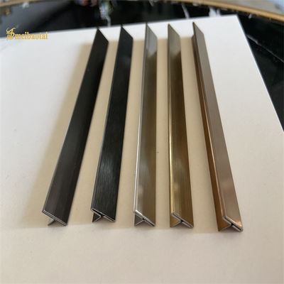 Buon prezzo 304 T Slot per piastrelle in acciaio inossidabile Finitura a specchio Larghezza T6-T50 in linea