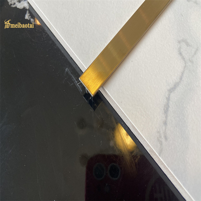 Disposizione delle mattonelle di Matt Gold Finished Stainless Steel per la norma d'angolo di GB di profilo del metallo