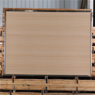 Prezzo buono Il grano decorativo di legno dell'imitazione dello strato di acciaio inossidabile del bordo 304 del mulino ha laminato in linea